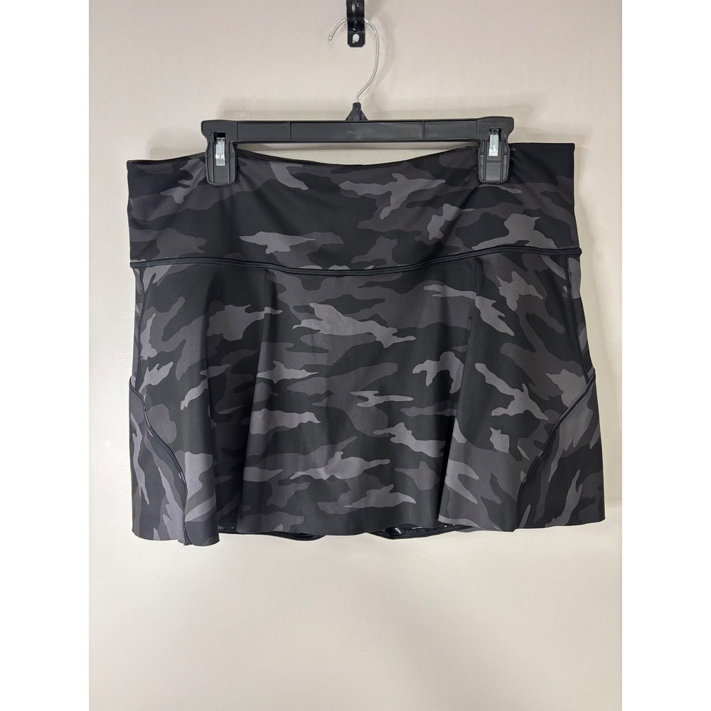 Athleta Ace Printed Tennis Skort 13.5 Camo Black Grey XL Built in Shorts Pockets